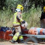 Bomberos y Tedax encontraron en Alcanar decenas de bombonas de butano y propano/Foto: LD