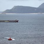 Salvamento Marítimo busca al sur de las Islas Cíes a los dos marineros