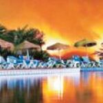 Los hoteles de Mojácar fueron desalojados por la proximidad de las llamas al corazón de la población andaluza