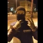 Imagen de uno de los contrabandistas en el vídeo compartido en Youtube