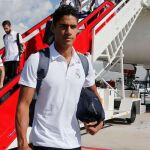 La expedición madridista baja del avión en Barajas