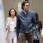 Jim Carrey, junto a su novia