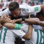 Los jugadroes de México celebran la victoria ante Corea del Sur.
