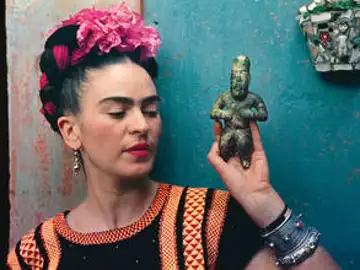 La artista Frida Kahlo La artista Frida Kahlo