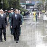 Bono y Rojo presiden izado de la bandera