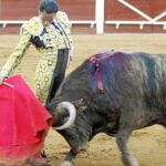 Ponce saldó su paso por León cortando las dos orejas del quinto