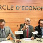 De izquierda a derecha, Artur Carulla, Salvador Alemany y Jordi Alberich, ayer en la presentación de las Jornadas del Círculo