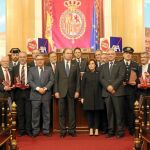 Los premiados de Ponle Freno posaron con García-Escudero, Sáenz de Santamaría y Zoido, entre otras autoridades