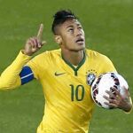 El delantero brasileño Neymar jr. celebra un gol con la camiseta de Brasil el pasado año.