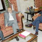 El presidente y el tesorero del Consejo departieron con el alcalde