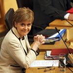 Nicola Sturgeon, ayer en el Parlamento escocés en Edimburgo