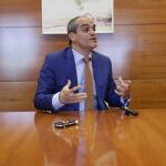 Van Grieken acaba el curso reprobado por el «caso máster»
