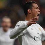 Cristiano Ronaldo celebra su primer gol ante el Wolfsburgo alemán en el Bernabéu.