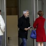 El actor Imanol Arias, a su salida de la Audiencia Nacional donde acudió a declarar como investigado por un delito de fraude fiscal.