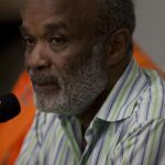En la imagen, el presidente haitiano, René Preval, ofreciendo una rueda de prensa