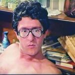 Carles Velat en una escena de la película «En que lío me han metido» de Ricard Reguant.
