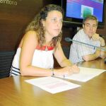 La directora general de Transportes y Puertos de la Región de Murcia, Carmen Sandoval (izquierda)