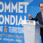 El presidente francés, Francois Hollande, durante la inaguración de la reunión de expertos sobre el clima que se celebra en París