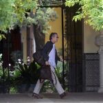 Alfonso Díez abandonó el Palacio de Liria tras la muerte de Cayetana y volvió a su piso de soltero en la calle Rafael Calvo, en Madrid