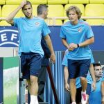 Domínguez y Forlán se preparan para entrenarse en Mónaco en vísperas de la final de la Supercopa