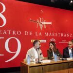 El gerente A. Garde, la secretaria general de Cultura C. Saucedo, el concejal A. Muñoz y el director artístico P. Halffter (Foto: Manuel Olmedo)