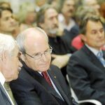 Montilla denuncia los escrúpulos de CiU por usar a Maragall para desgastarle