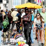 La Gran Vía madrileña es el punto de Madrid donde existe un mayor número de vendedores de falsificaciones / Rubén Mondelo