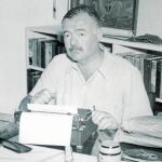 Ernest Hemingway en su finca en Cuba donde hizo de informador para Estados Unidos