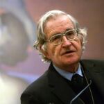 Israel niega la entrada en Cisjordania a Noam Chomsky