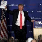 Donald Trump pinchó en Iowa