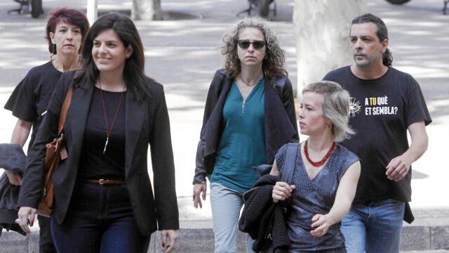 Ester Quintana y su abogada manifestaron sus quejas por la sentencia