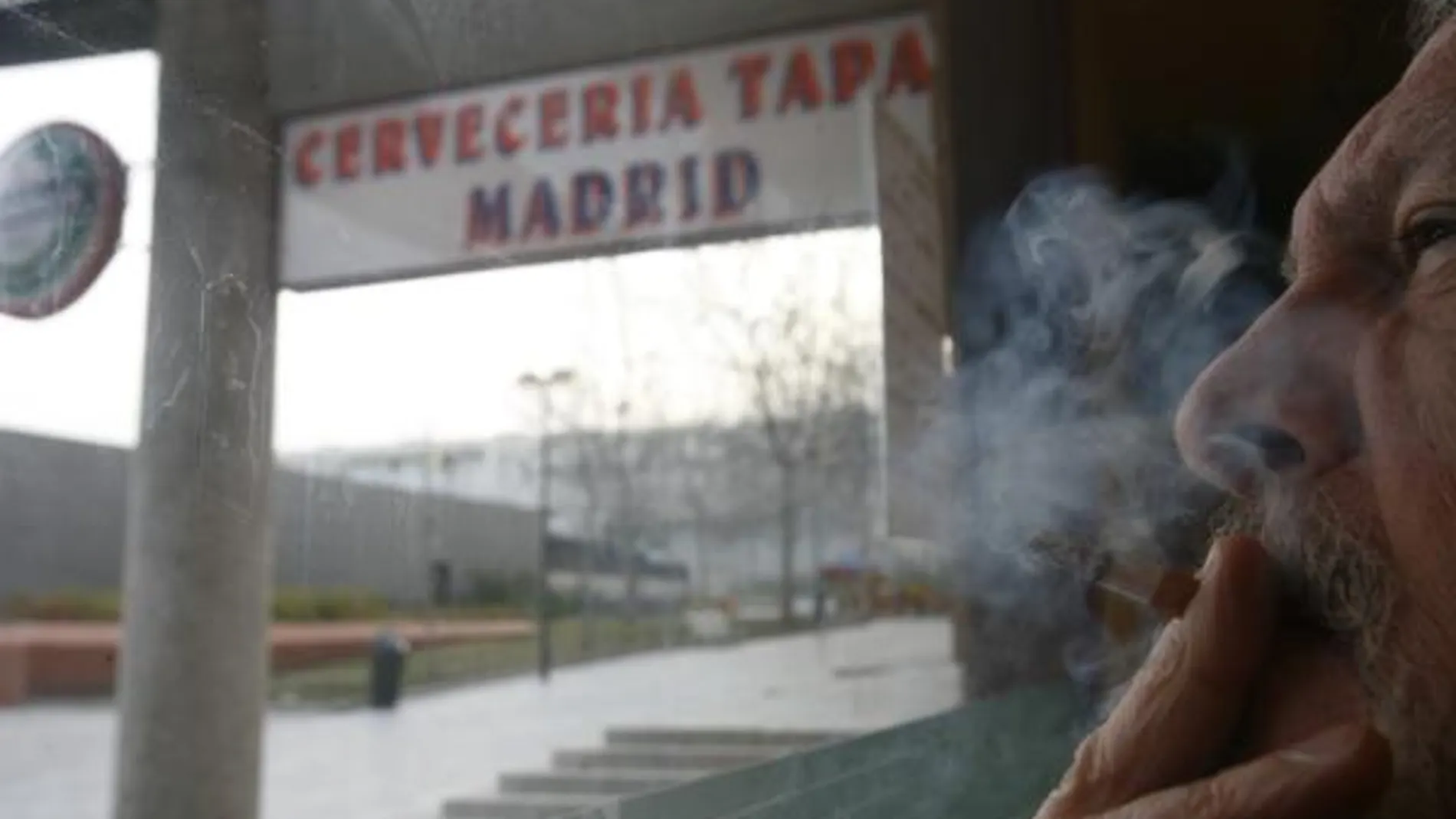 El humo del tabaco provoca la pérdida de capacidad motora, según un estudio