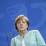 La canciller alemana, Angela Merkel, comparece en rueda de prensa en la Cancillería alemana en Berlín