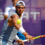 Rafa Nadal, durante el entrenamiento en la quinta jornada del Open Mallorca de tenis, en el Country Club Santa Ponsa, el pasado viernes, 22 de junio. EFE/CLARA MARGAIS