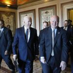 El vicepresidente Biden, momentos antes de la votación