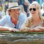 Una escena de «Come, reza, ama», con Bardem y Roberts