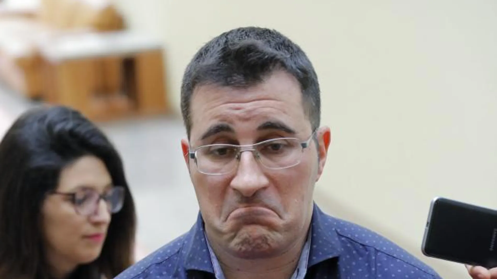 El ya exdiputado de Podemos en Galicia, Juan Merlo, que dimitió tras mentir en su currículum y decir que era ingeniero