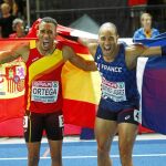 Orlando Ortega, con la bandera de España junto al vencedor, el francés Martinot-Lagarde