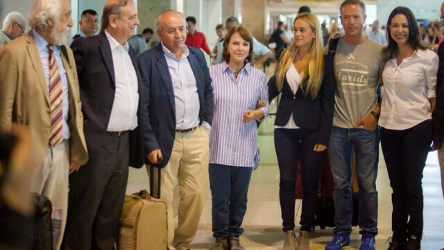 Los senadores españoles invitados por la oposición ya están en Venezuela