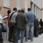 La UE insiste en recortar horas de trabajo para combatir el paro