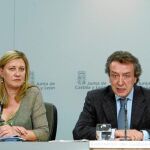 José Antonio de Santiago-Juárez y Pilar del Olmo explican las medidas que va a desarrollar la Junta