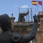 Andamios instalados en la Plaza de Toros de Las Ventas