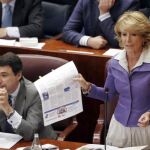 Aguirre presenta en la Asamblea los casos denunciados por LA RAZÓN de parados sin tarjeta sanitaria