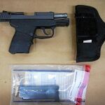 El arma a subasta, una Kel-Tec PF-9