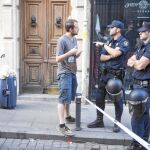 El diputado regional de Podemos Pablo Padilla, colaboró con los okupas durante el desalojo del Patio Maravillas