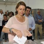 María Dolores de Cospedal, en el momento de la votación