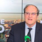 El portavoz del PSOE-M en la Asamblea de Madrid, Ángel Gabilondo, durante la entrevista con Onda Cero