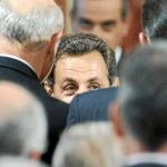 Nicolas Sarkozy saluda a los asistentes de la 18º Conferencia de Embajadores Franceses celebrada ayer en el Elíseo.