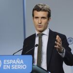 El vicesecretario de Comunicación del PP, Pablo Casado, durante la rueda de prensa que ha ofrecido para informar sobre los asuntos tratados en la reunión del Comité de Dirección del partido