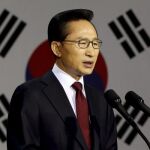 El presidente surcoreano anuncia el bloqueo del comercio con Corea del Norte